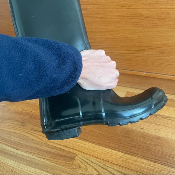 Tall Black Glossy Hunter Rainboots - Picture 8 of 10